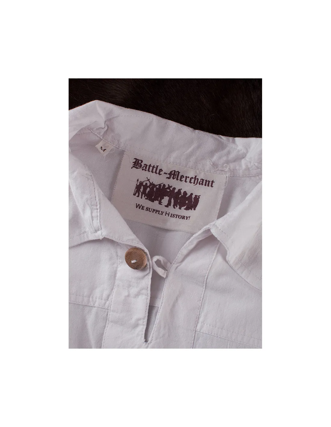 Chemise médiévale blanche avec bouton Gotz ⚔️ Boutique Épées