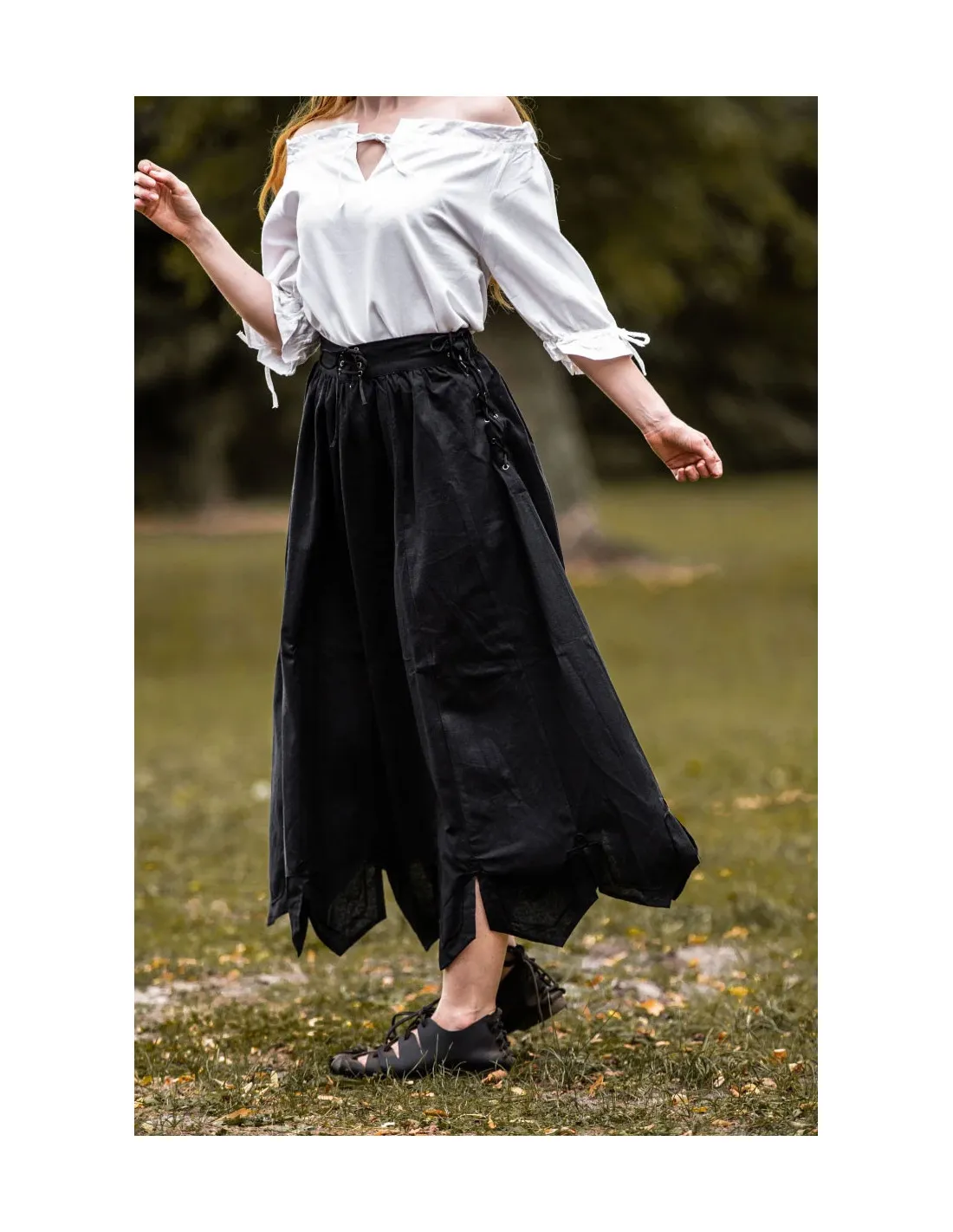 Jupe médiévale avec broderie modèle Svenja, noir ⚔️ Boutique Épées